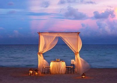 Cena romántica en la playa